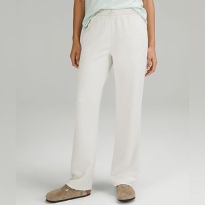 Lululemon Softstreme High-Rise Pant Regular 31” Inseam Bone Sz 4 NWT